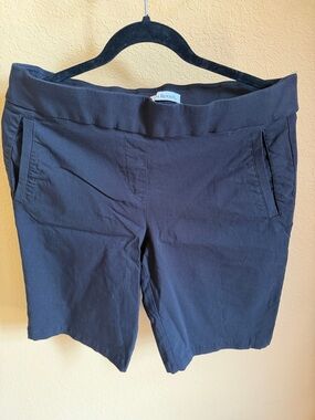 Kim Rogers Pull On Size 16 Black Bermuda Shorts